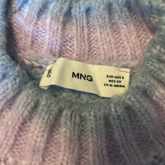 MNG sweater. - Picture 2 of 3
